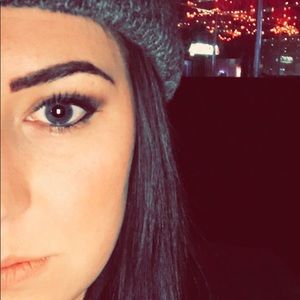 Meet your Posher, Denise